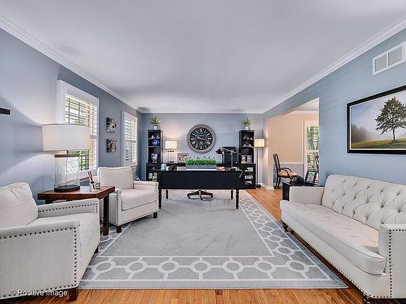4th image of 2050 Greensboro Dr