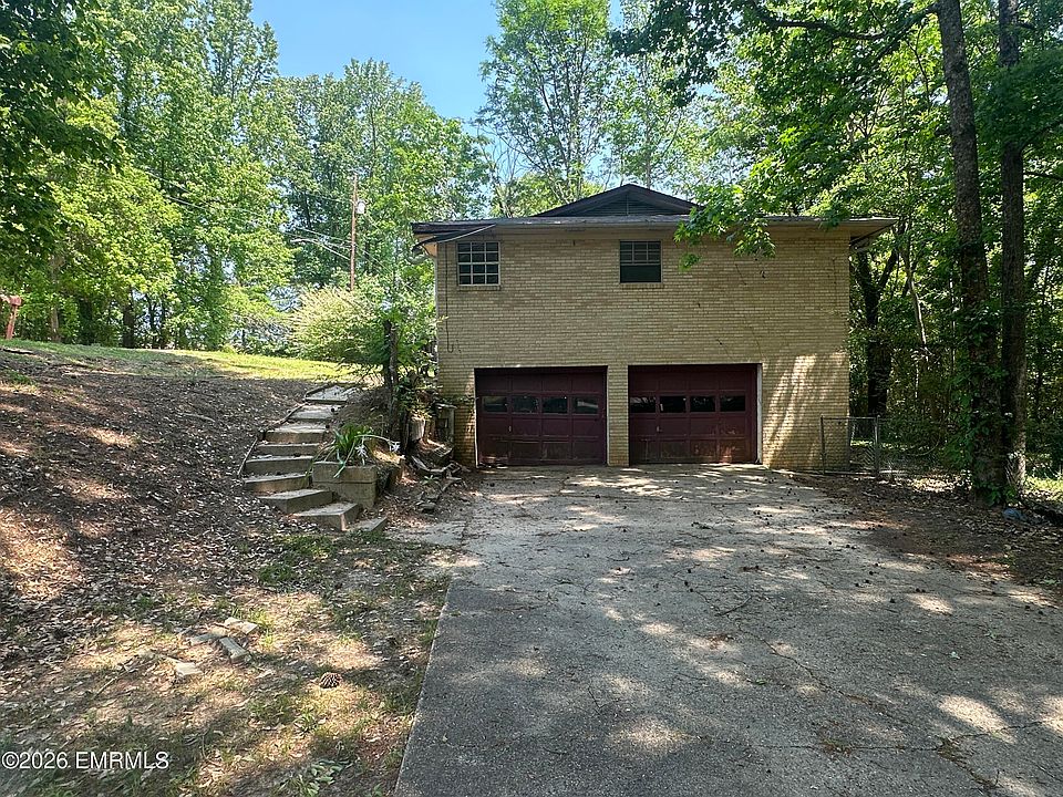 4th image of 4804 Hickory Hills Cir
