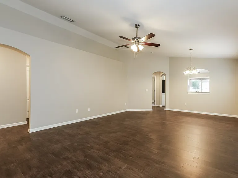 10623 Navigation Dr — Photo 4