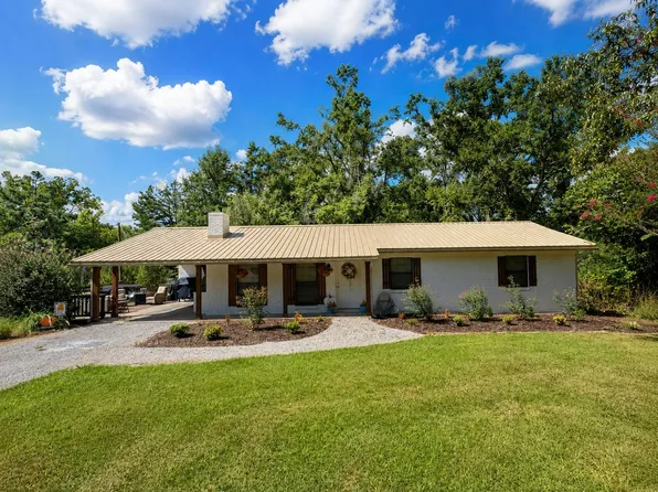931 Scotland Rd, Winona, MS 38967