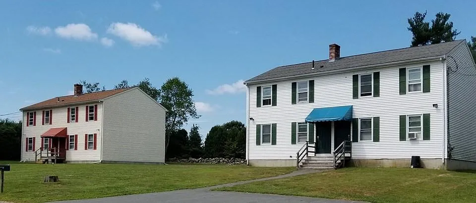 288 Duane Ave