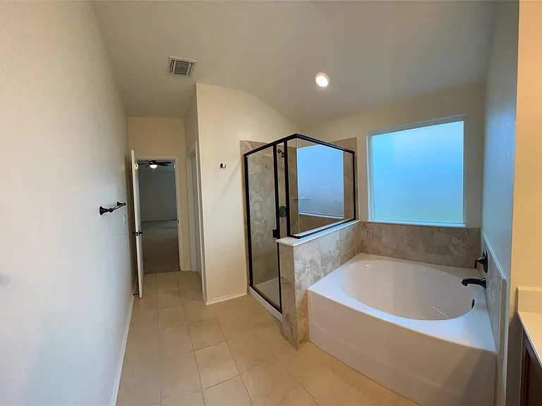 12821 Stoney Ridge Bnd — Photo 19