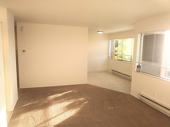 2nd image of 330 2nd Ave S #9