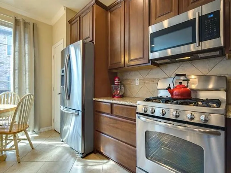 7847 Liverpool Ln — Photo 5