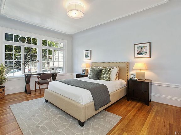 5th image of 1335 Union St APT 4