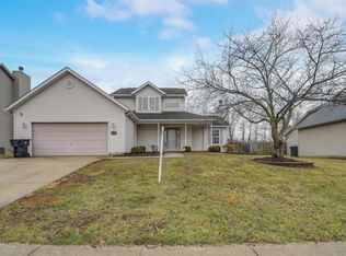 2020 Tampico Dr, Belleville, IL 62221