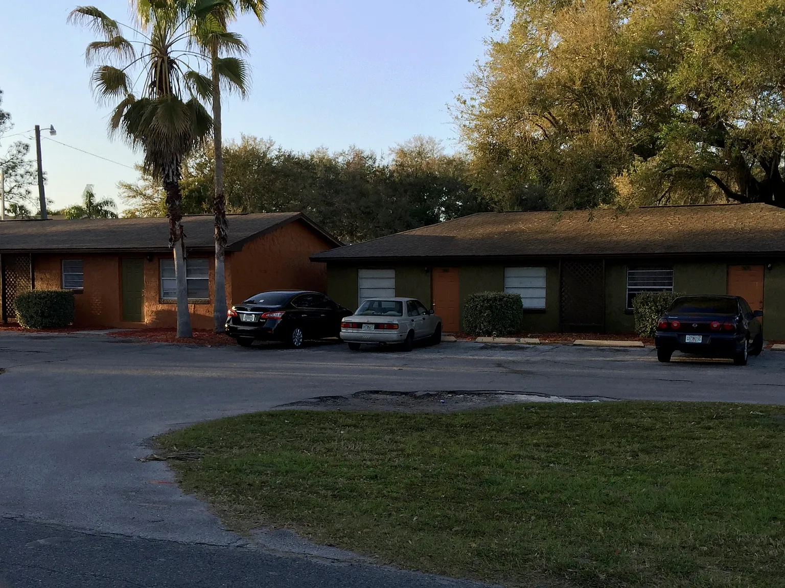 2 bed, 650 sqft, $995 — Photo 2