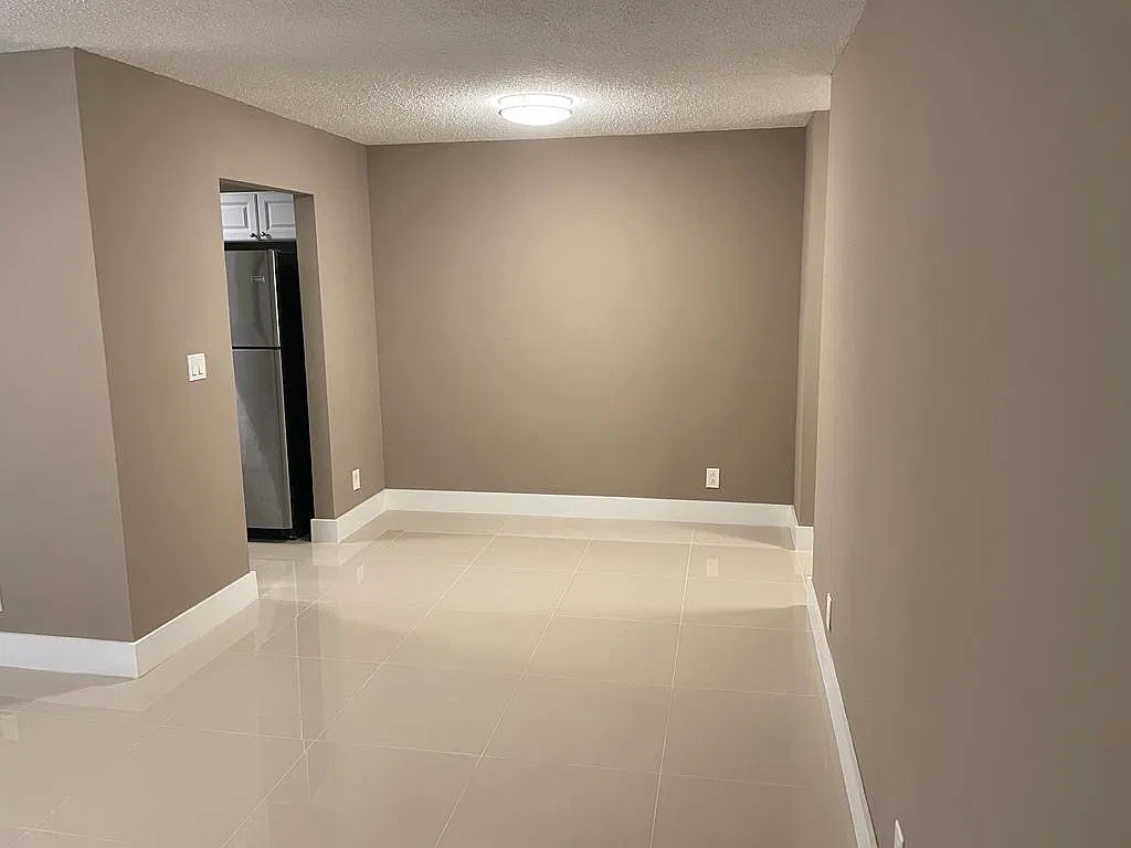 1 bed, 700 sqft, $1,500 — Photo 3