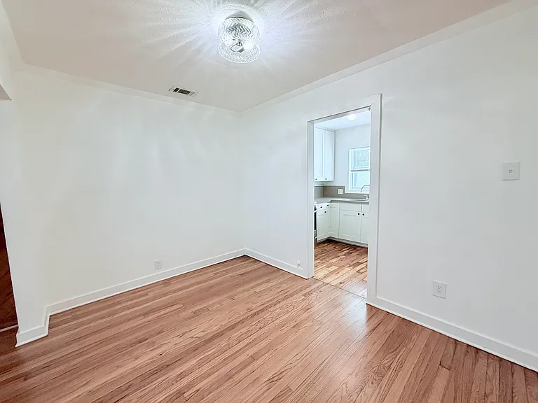1621 Davis Blvd — Photo 7