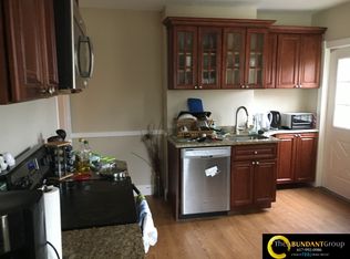 17 Putnam Ave #1B, Cambridge, MA 02138