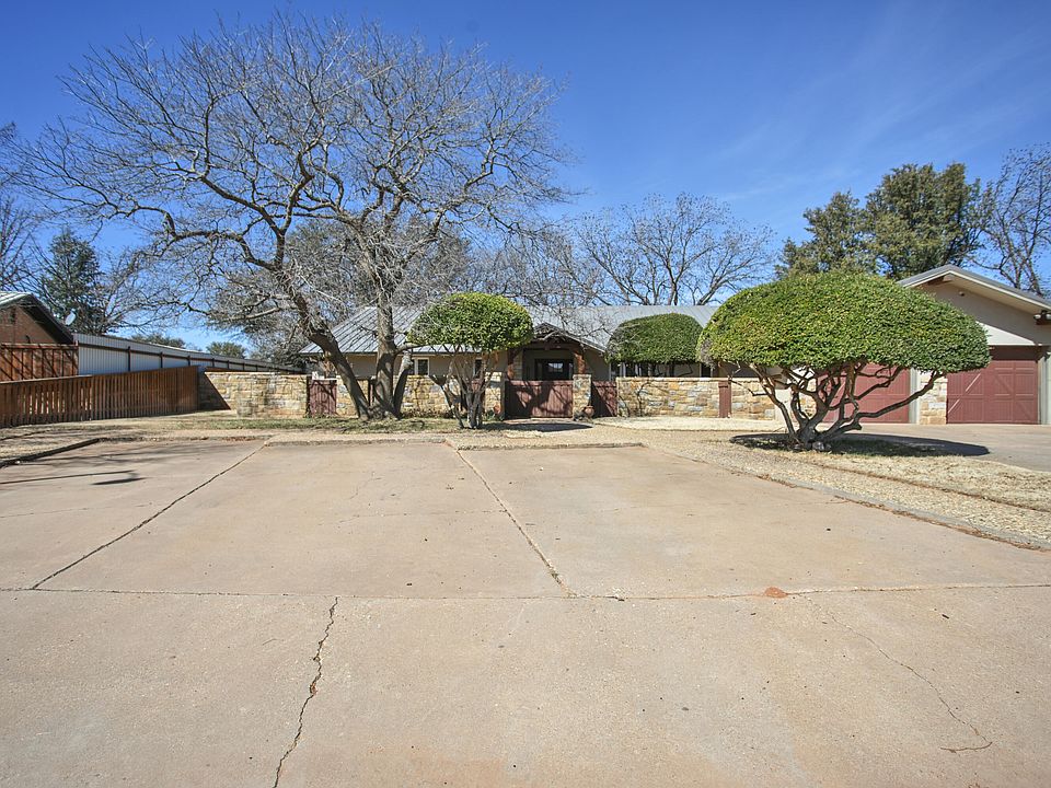 1st image of 1607 E Paseo Cir