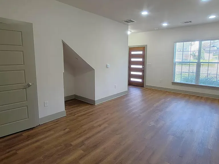 12149 Abbey Glen Ln — Photo 6