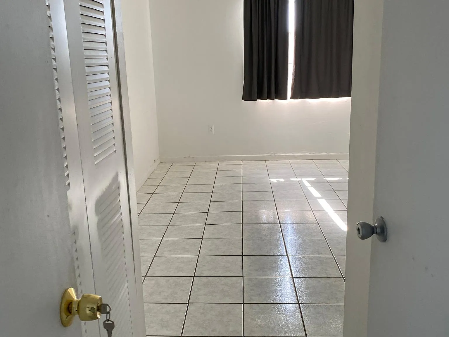1 bed, 676 sqft, $1,800 — Photo 4