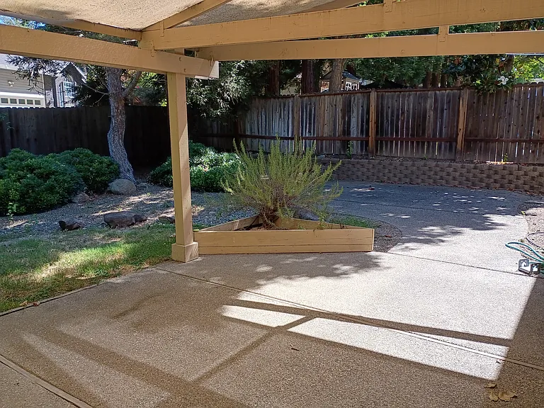 8071 Livorna Way — Photo 30