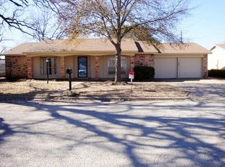 1510 Fairway Dr, Graham, TX 76450