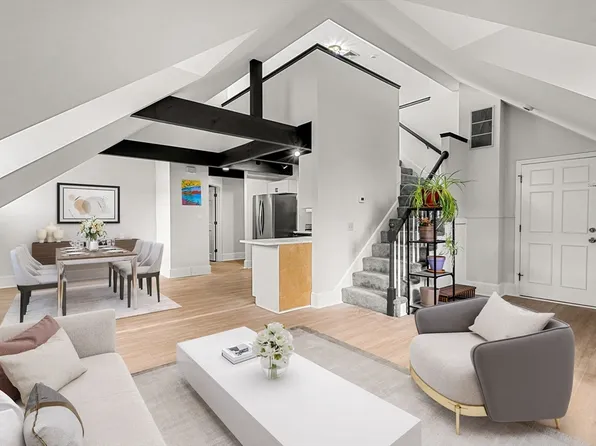 256 Lafayette St APT 3, Salem, MA 01970