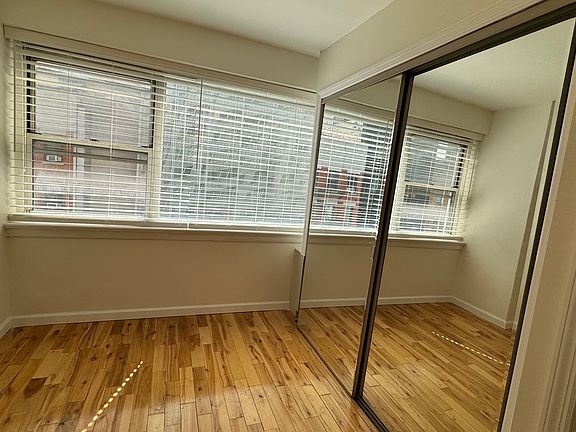 5th image of 321 E 48th St APT 6F