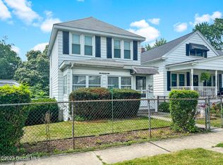 833 7th Ave, Troy, NY 12182