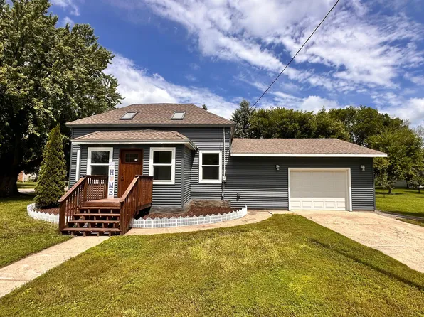 451 Birch Ave W, Hector, MN 55342