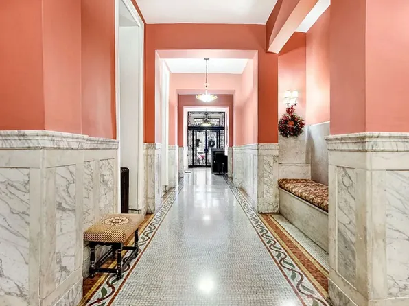 55 E 76th St #9, New York, NY 10021