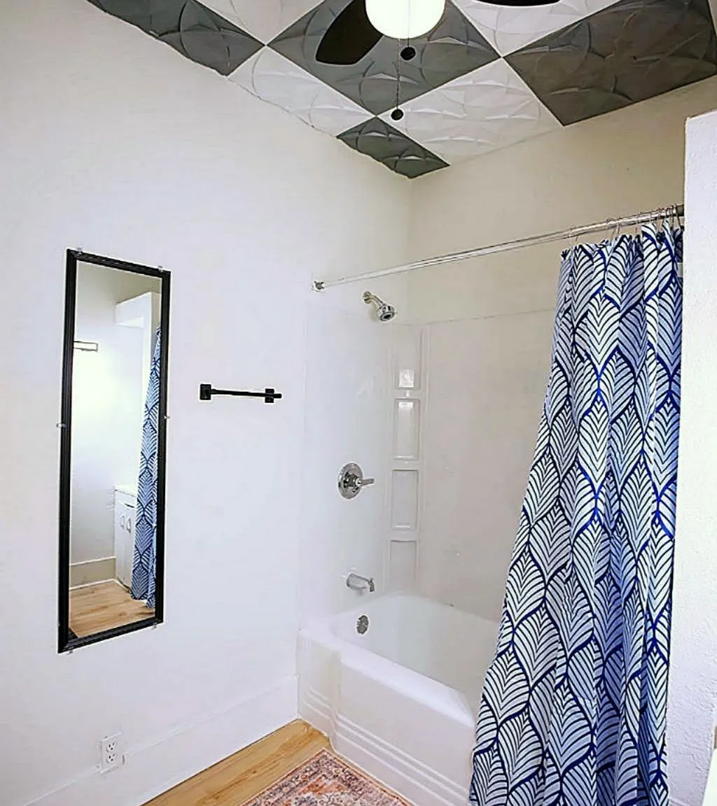 4 bed, 5.0 bath, 2000 sqft, $693 — Photo 4