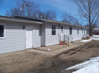 105 Grove Ave #115, Garner, IA 50438
