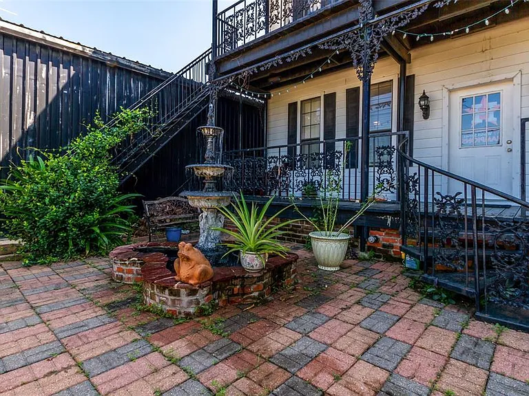 2505 Austin St #A — Photo 2