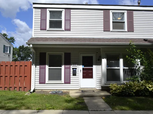 1818 Jamestown Cir, Hoffman Estates, IL 60169