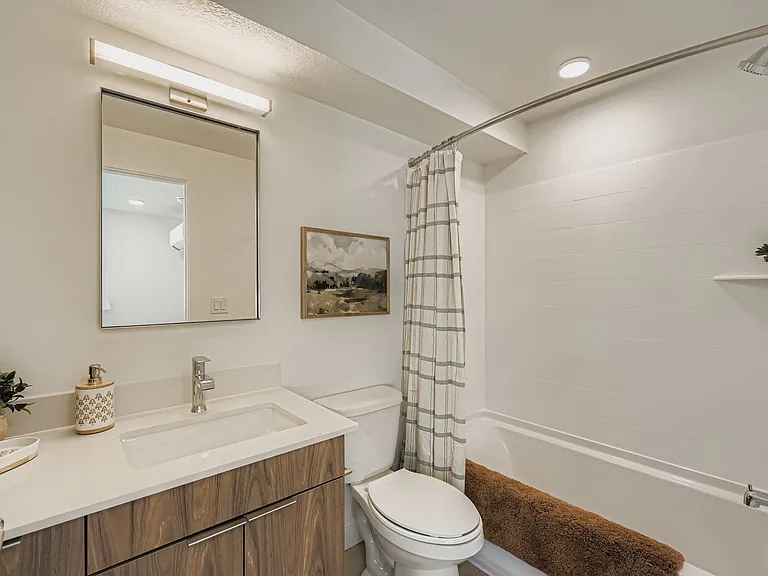 Cadre Townhomes — Photo 13