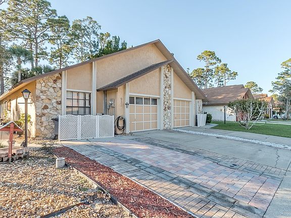 2nd image of 931 Stonybrook Cir