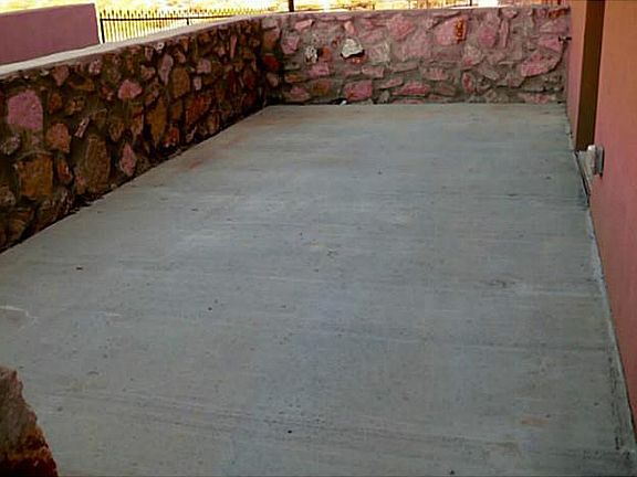 4th image of 5501 N Stanton St APT 20