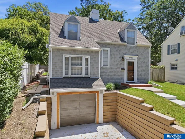 2916 S 26th St, Lincoln, NE 68502