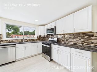 2033 Valley View Dr, Folcroft, PA 19032