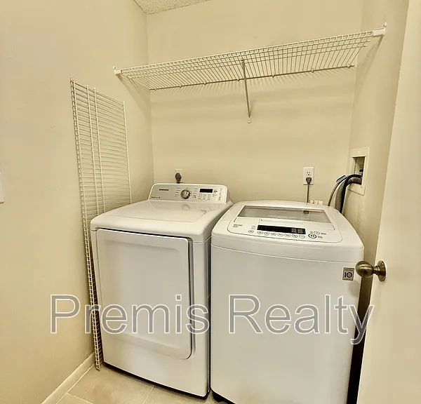 1271 Powderpuff Dr — Photo 12