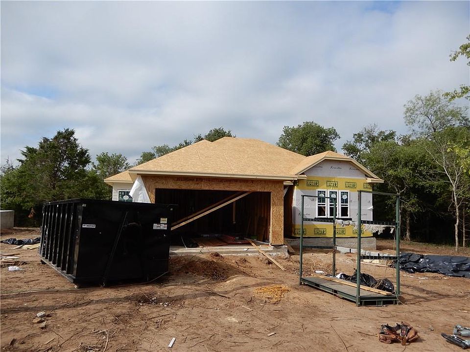 1st image of 128 Awehi Ct