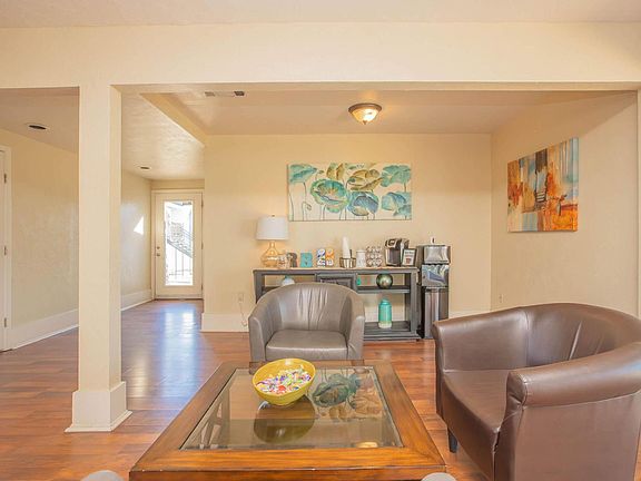 4th image of 1502 E Lindsey St #98b2badd2