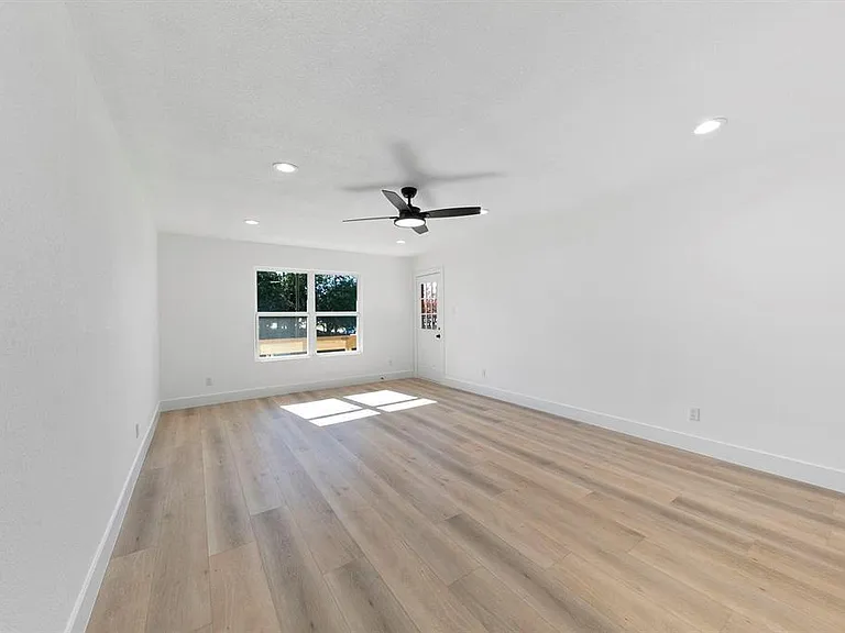 1514 Wirt Rd #4 — Photo 6