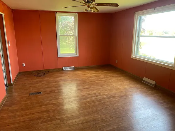 4551 Us Highway 12 SW, Waverly, MN 55390