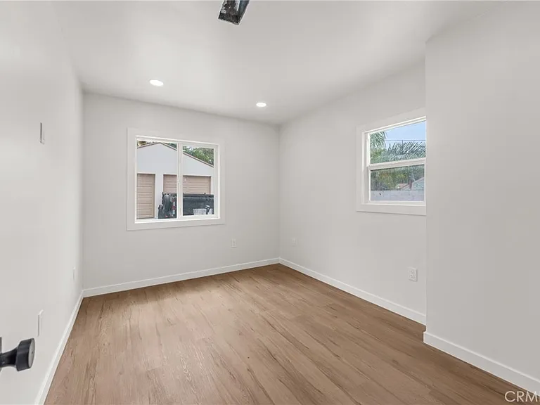 6222 Magnolia Ave — Photo 9