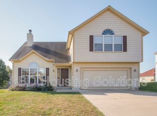 7215 E 133rd Cir, Grandview, MO 64030