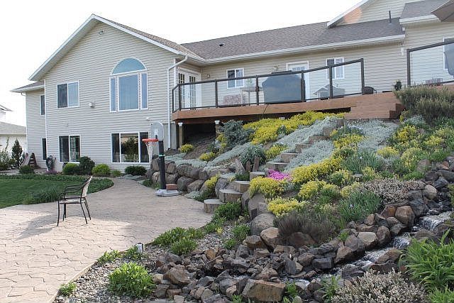 1st image of 1700 NW Canyon View Dr