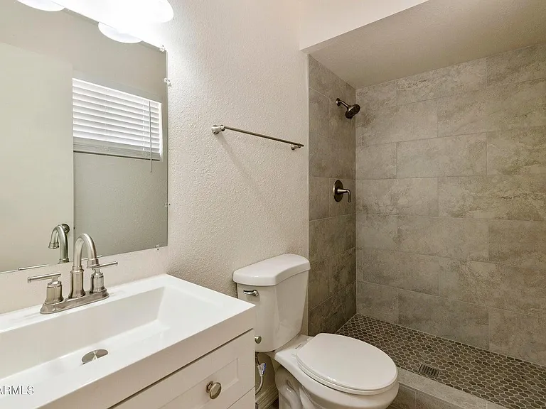 3316 E Helena Dr — Photo 10