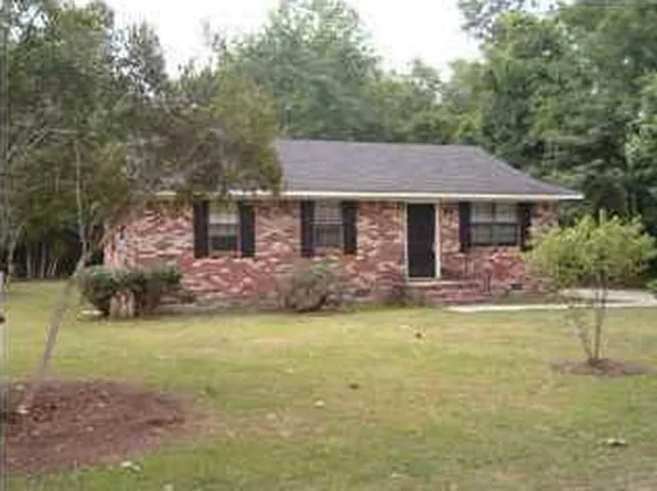 1951 Ghana St, Johns Island, SC 29455