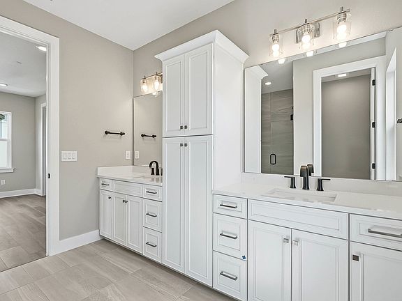 Luxury Primary Bathroom