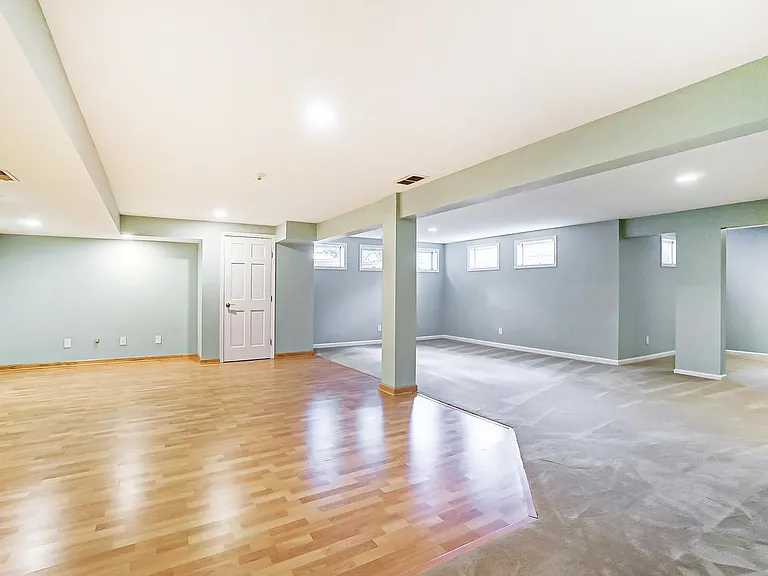 11410 Avant Ln — Photo 42
