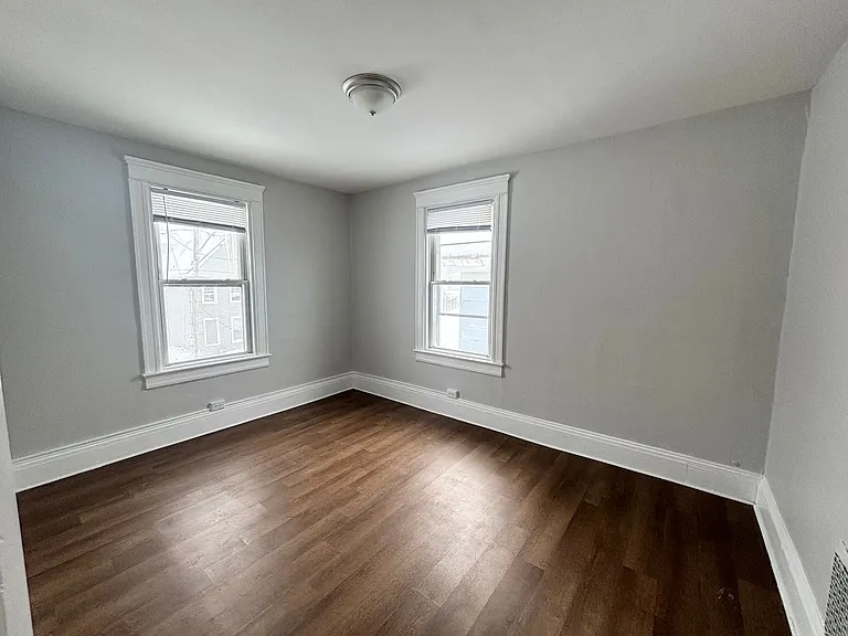 149 River St — Photo 13