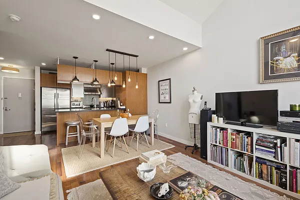 Sold by Compass | media 1
