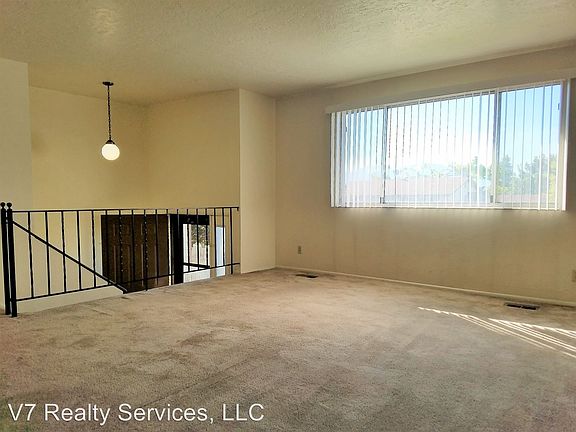 4th image of 6456 S Daffodil Way
