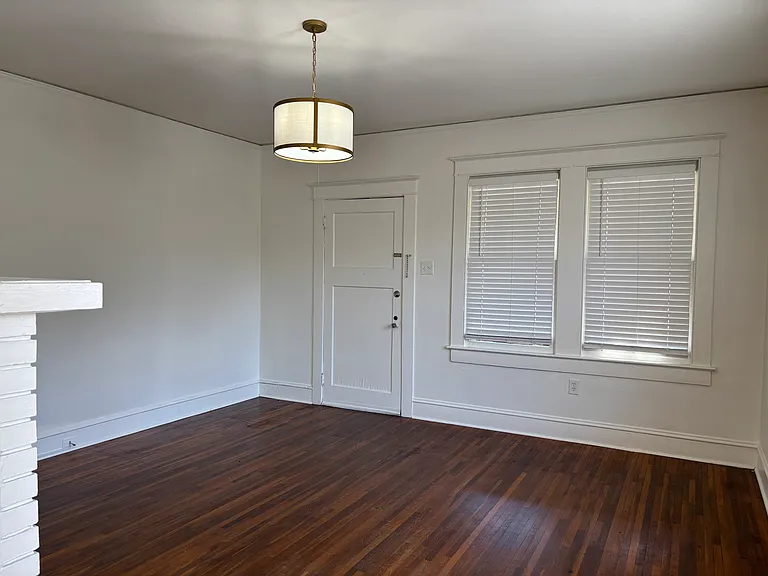 2052 Dauphin St #B — Photo 5
