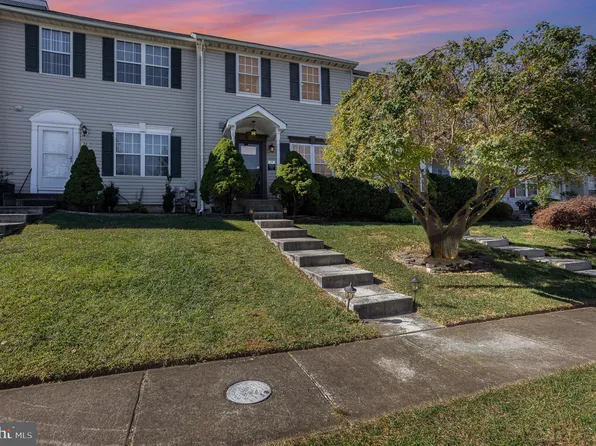 19 Hurst Ct, Nottingham, MD 21236